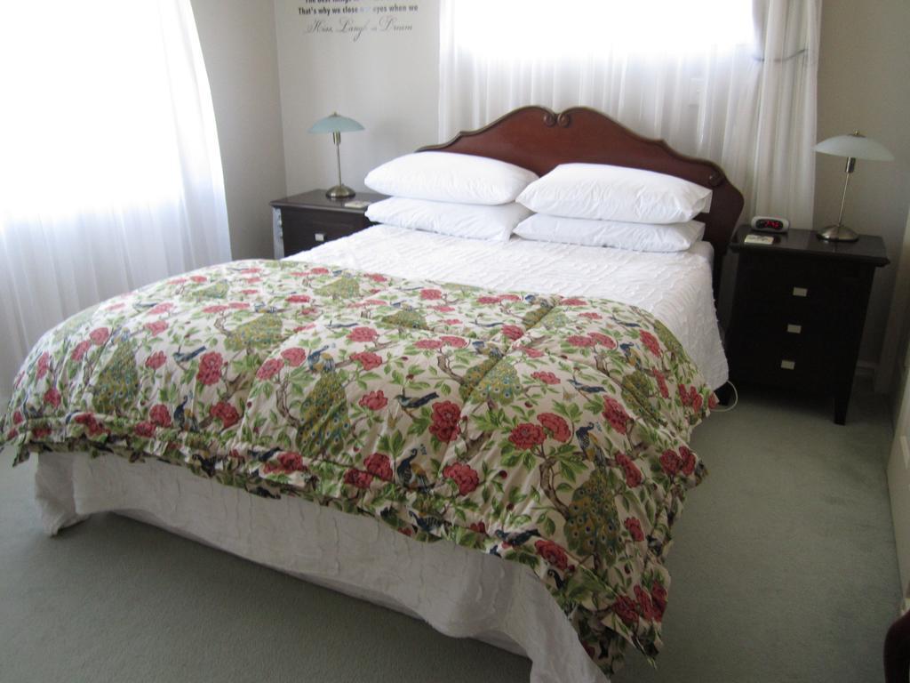نيو بلايموث Be My Guest Bed & Breakfast الغرفة الصورة